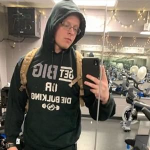 Meet your Posher, Tyler